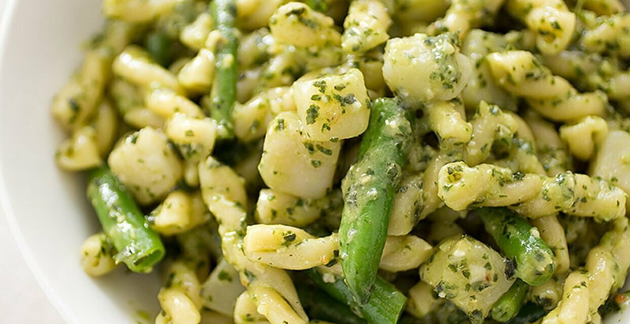 Pasta alla ligure con fagiolini e patate