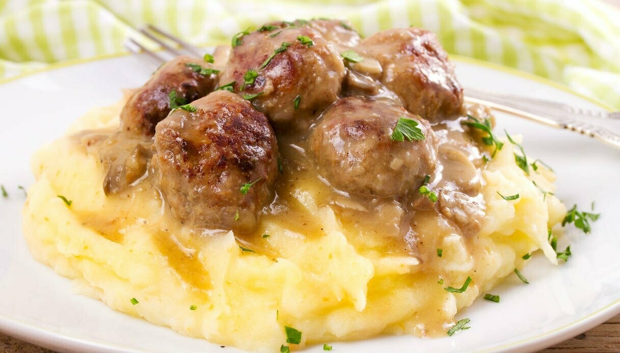 Polpette di manzo con purè della casa