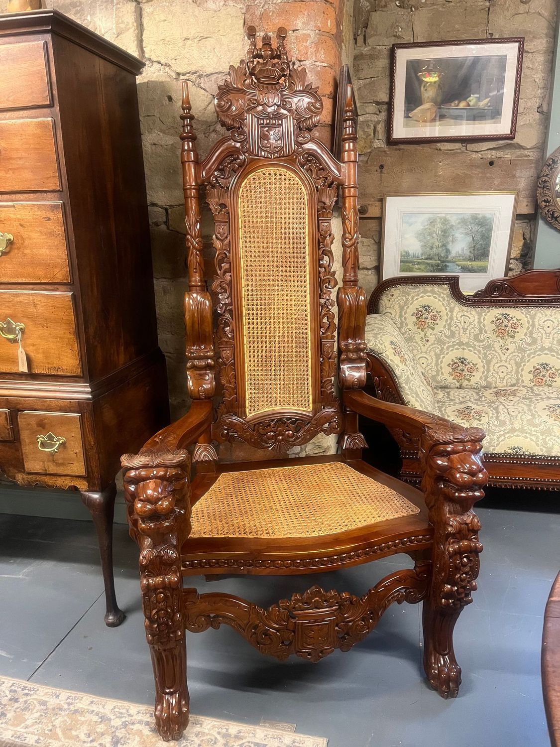 Lion Throne Chair