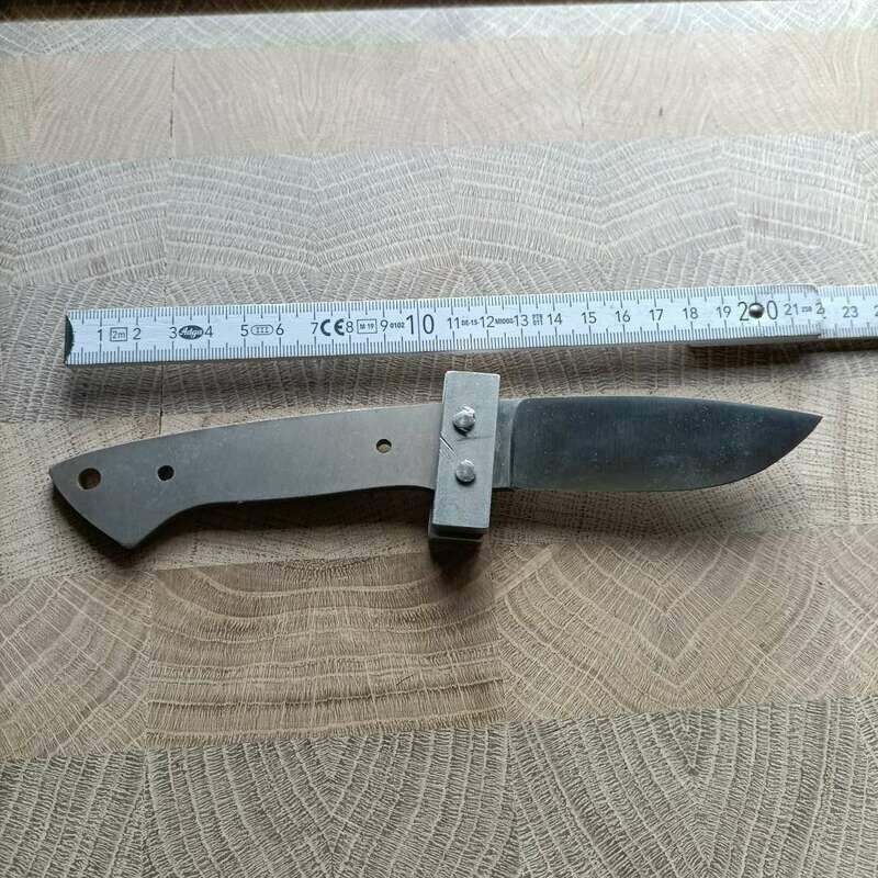 Klingenrohling für Jagd/Outdoor- Messer. Klingenrohling für Jagd/Outdoor- Messer.