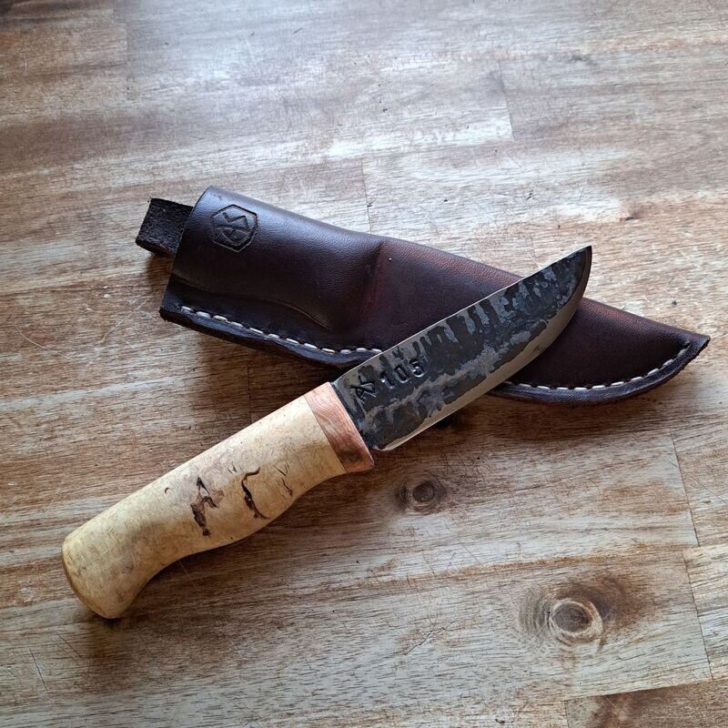 Hunting knife from 105 howitzer of the 1WK. Hunting knife from 105 howitzer of the 1WK.