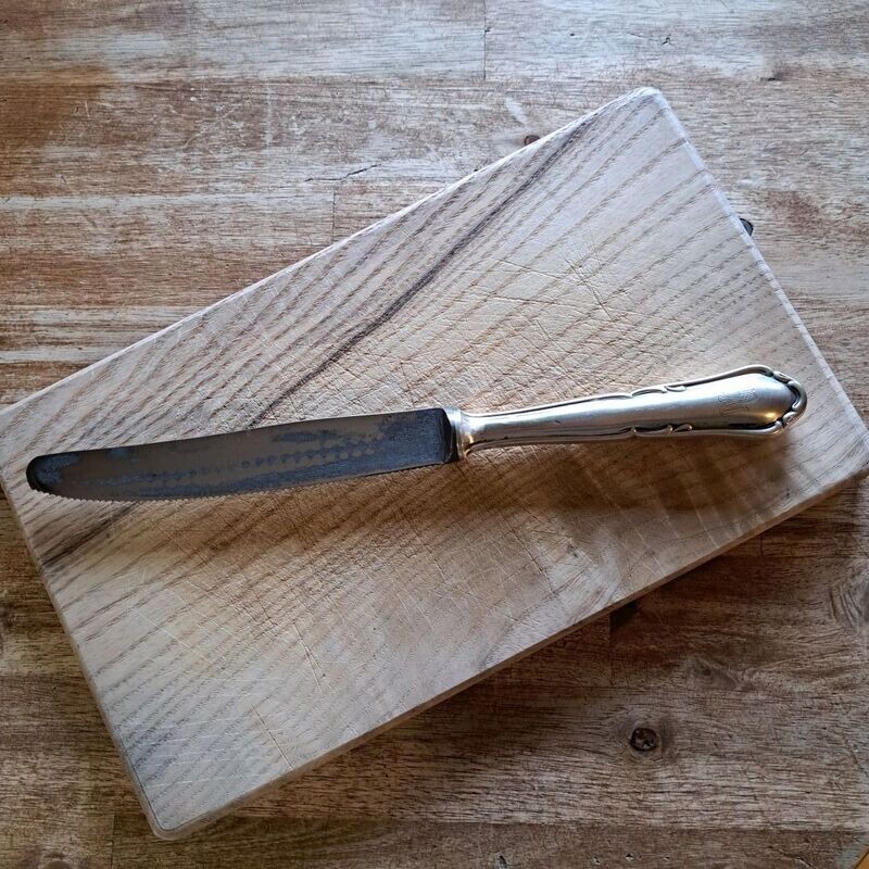Historisches Brotzeitmesser mit 2mm Zahnung Historisches Brotzeitmesser mit 2mm Zahnung