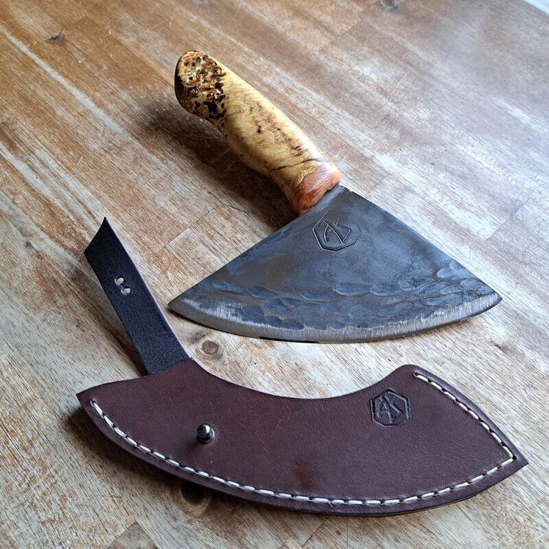 Magisches Dreieck. Universalmesser Magisches Dreieck. Universalmesser