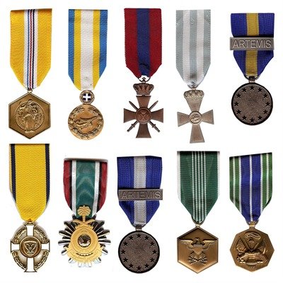 ΜΕΤΑΛΛΙΑ ΕΙΡΗΝΕΥΤΙΚΑ - ΞΕΝΑ - ΠΑΛΙΑ / nato, foreign countries&#39; and old medals