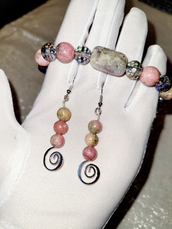 Rhodonite Bracelet with Amethyst Accent Stone and Matching Earrings