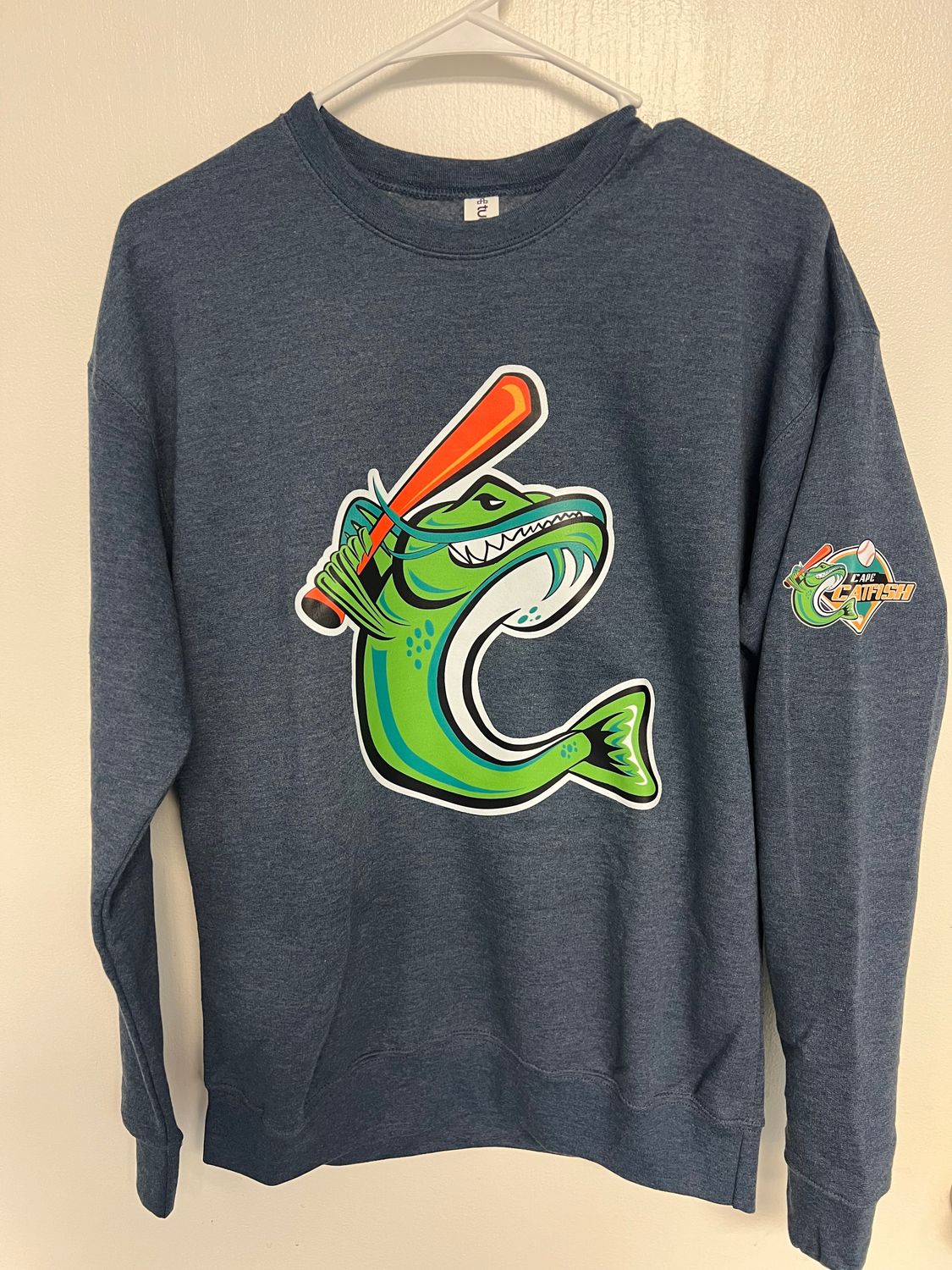 Catfish Navy Crew Neck with Catfish Logo Sweatshirt with Sleeve hit logo