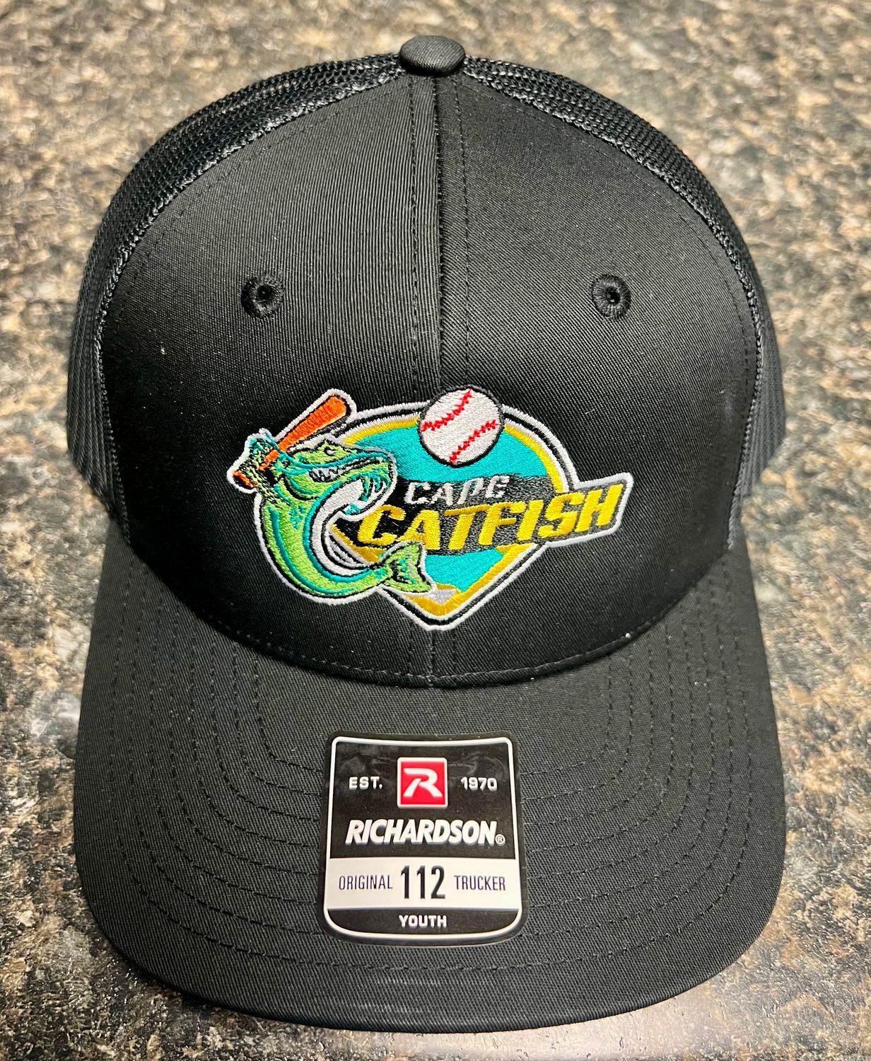 Youth Richardson 112 Black with Diamond Fish Logo