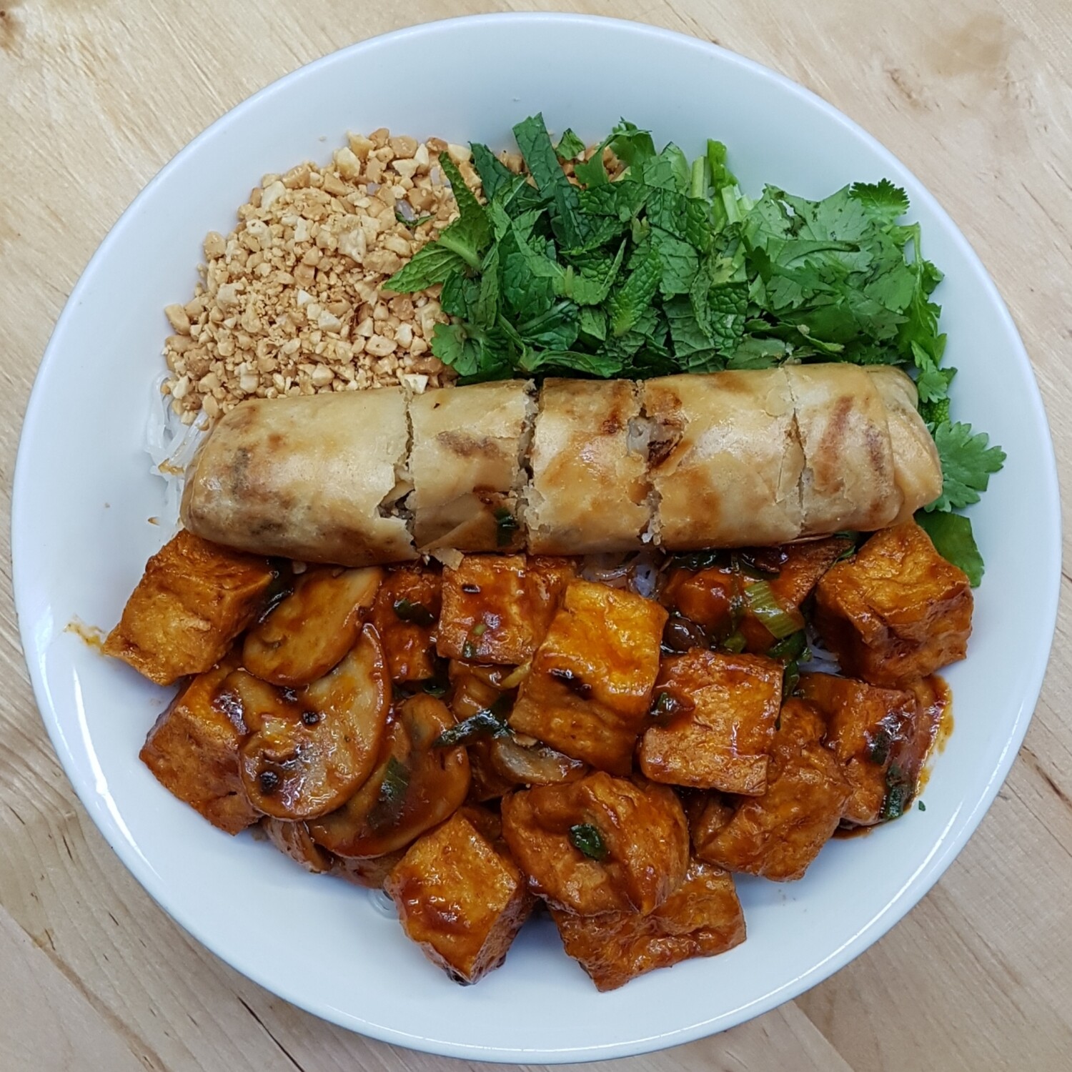 Bol de Printemps Tofu frit à l&#39;ail 🍃