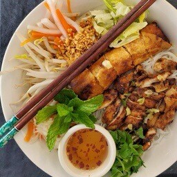 Bún thịt nướng