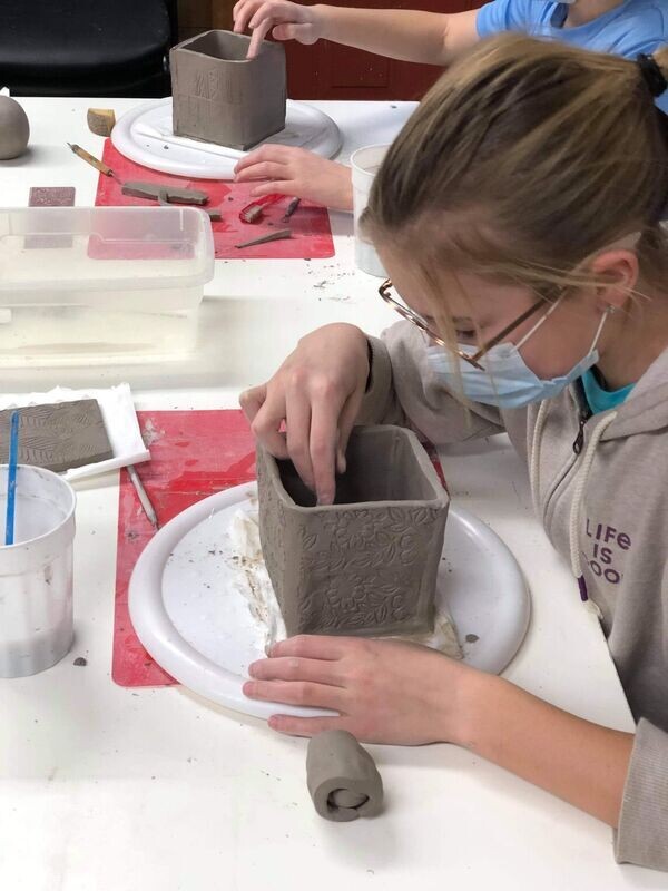 Clay 2 lbs in studio