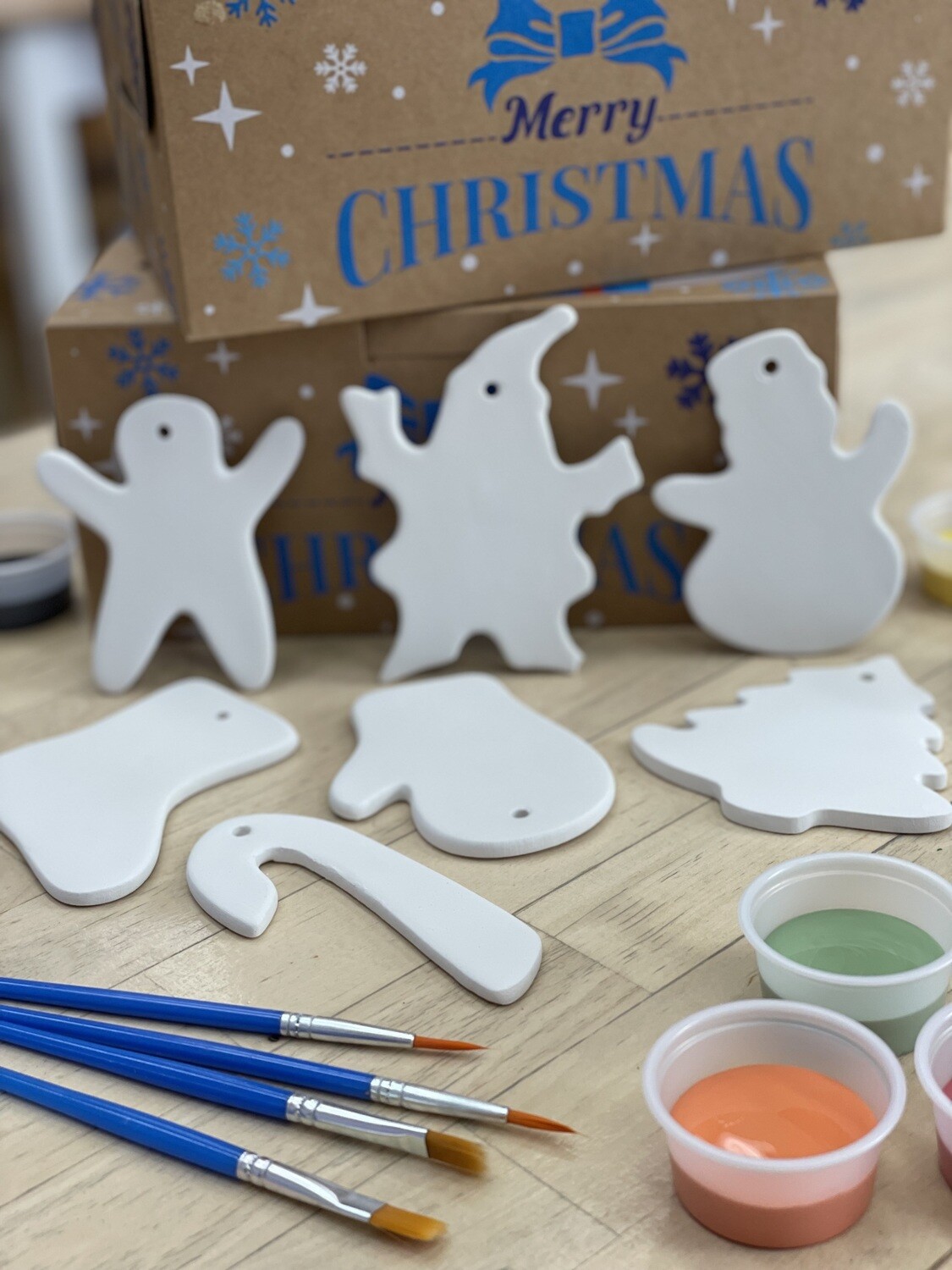 7 Piece Cookie Cutter Ornament Kit