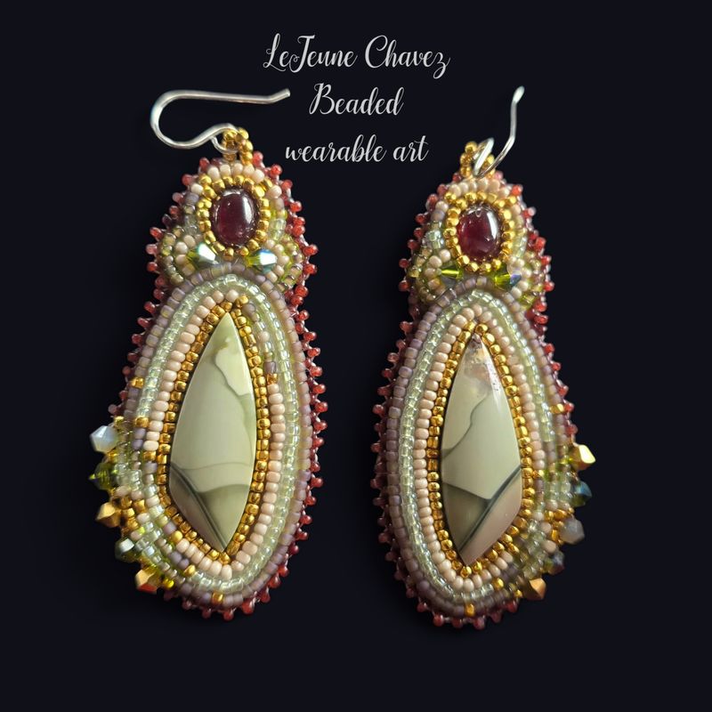 Beaded wearable art - Beaded earrings