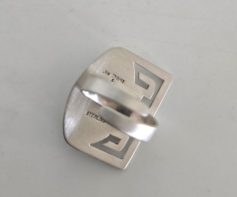 Sterling silver brushed finish adjustable ring with natural Spiney Oyster shell