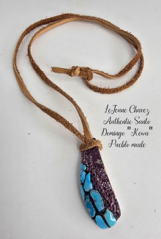 Natural mauve colored Spiney Oyster shell inlaid with blue Kingman turquoise turquoise