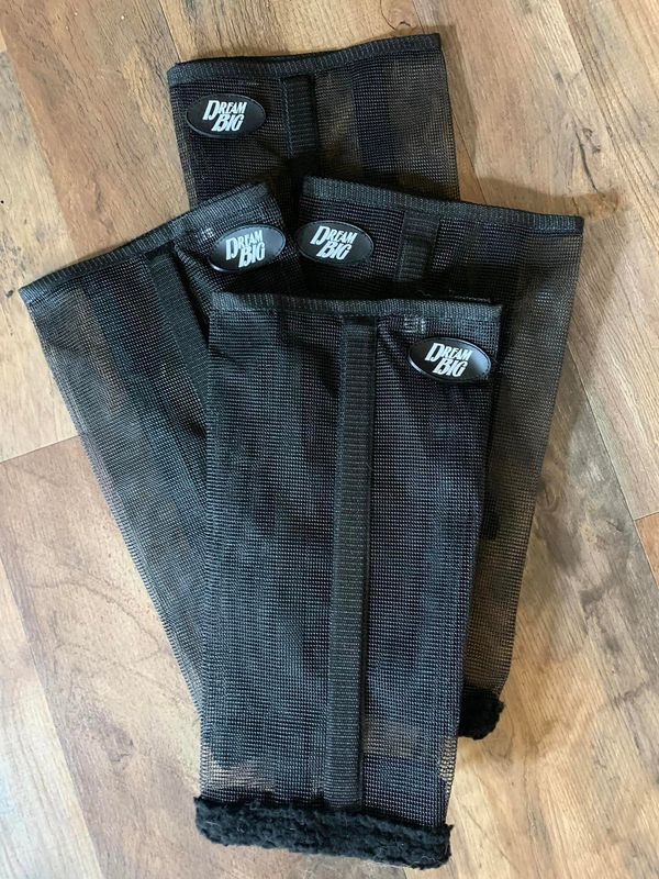 Fly Boots - size Medium - Set/4