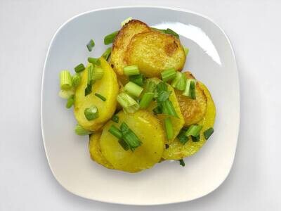 Baked Potatoes With Scallions / Lb.