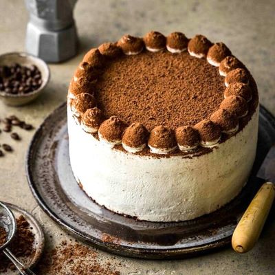 Cakes and sweets (frozen)