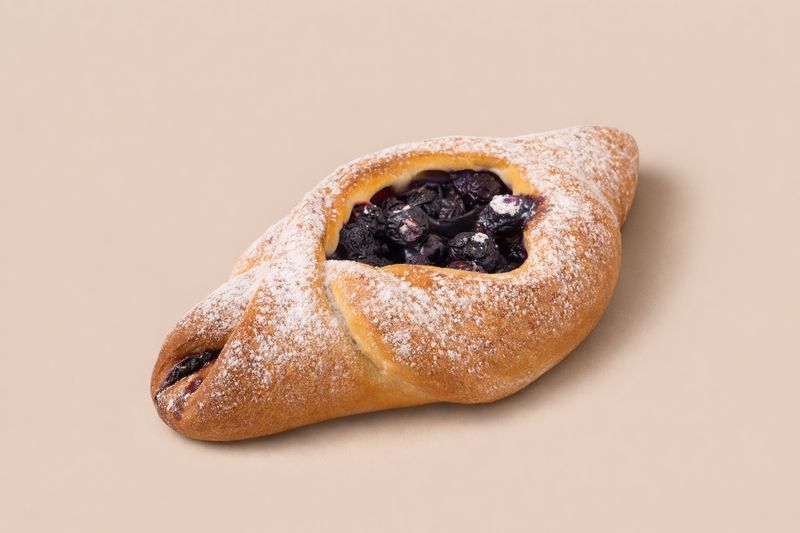 Blueberry bun