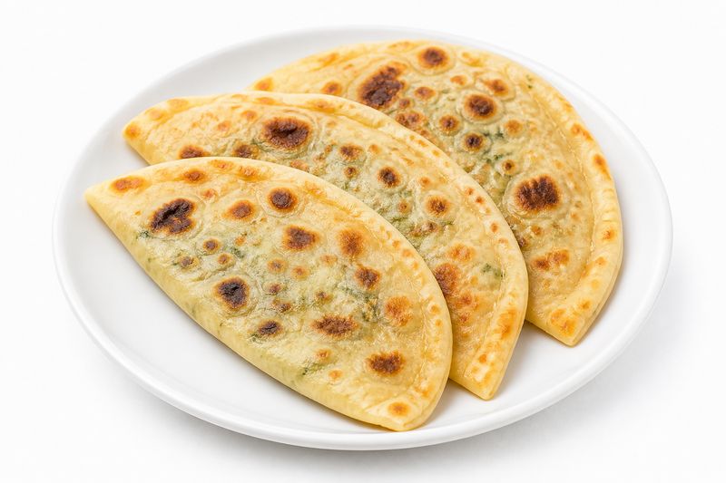 Kutab with herbs and cheese / ea