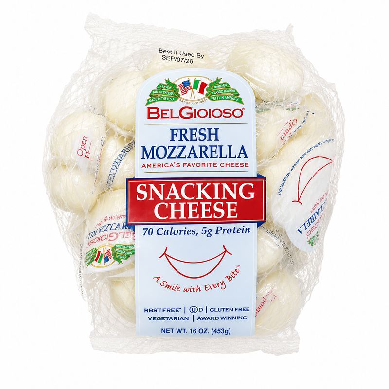Fresh Mozzarella snacking cheese (510g)