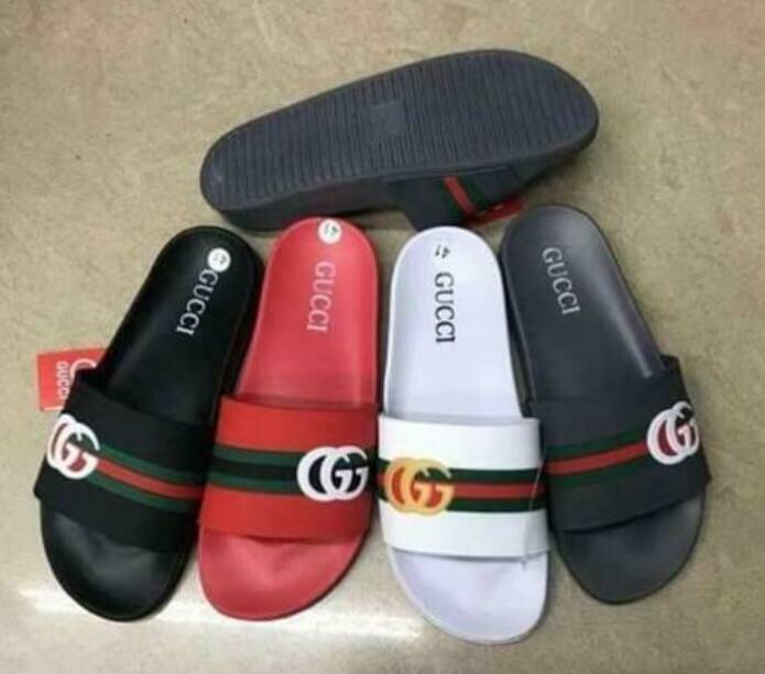 gucci striped rubber slides