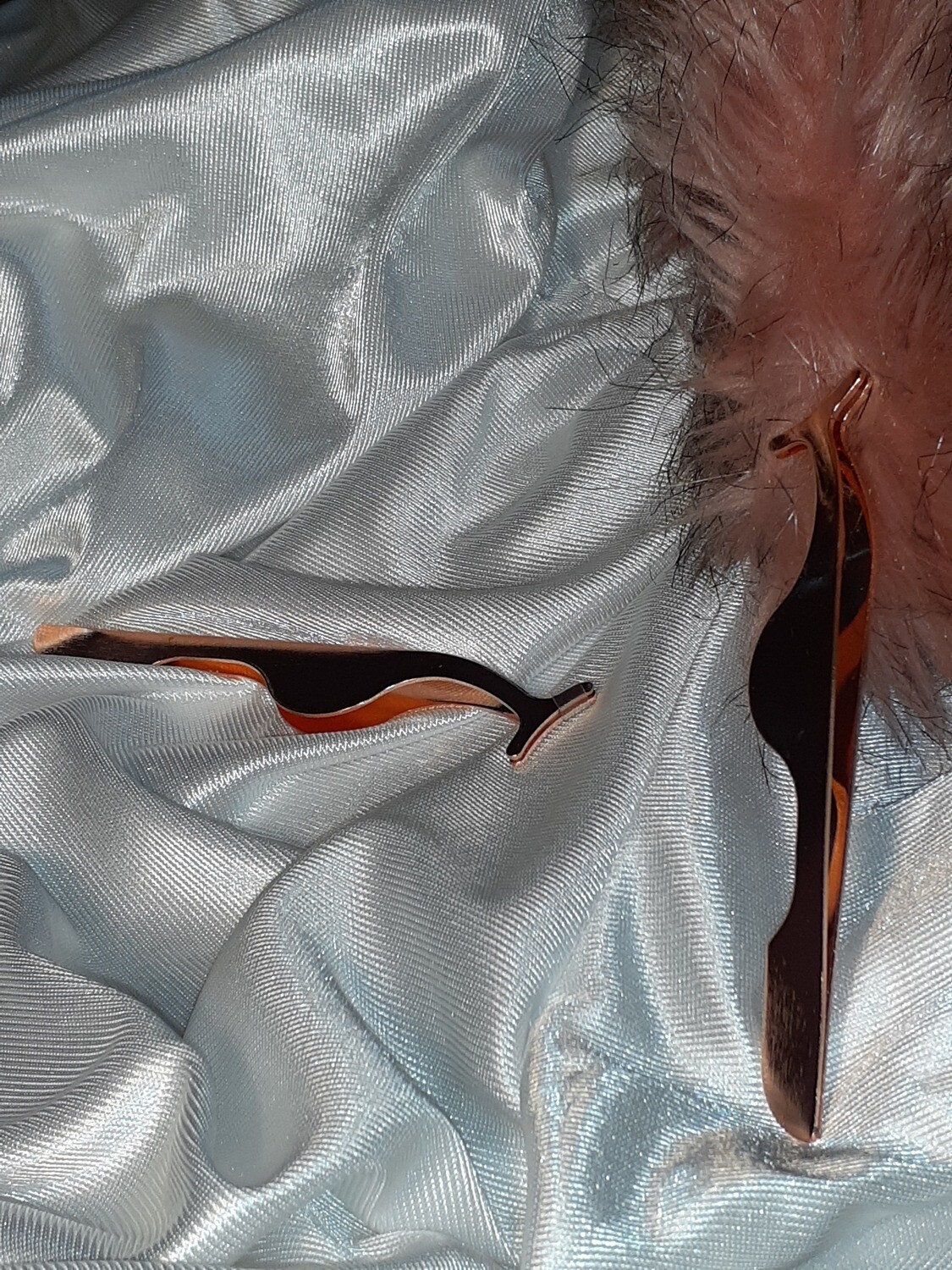 Rose Gold Eyelash Applicator