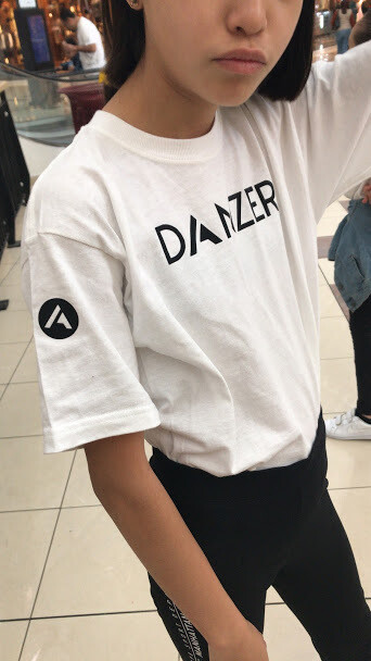 Playera básica Danzer