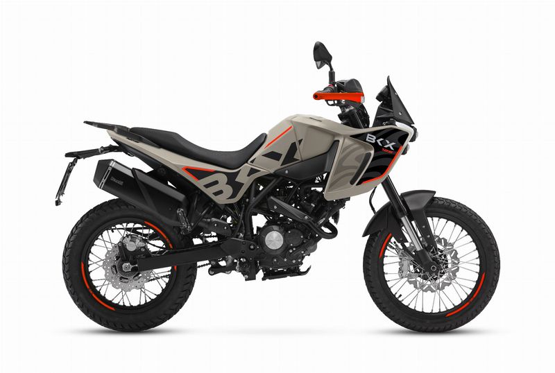 BENELLI BKX 125cc BENELLI BKX 125cc