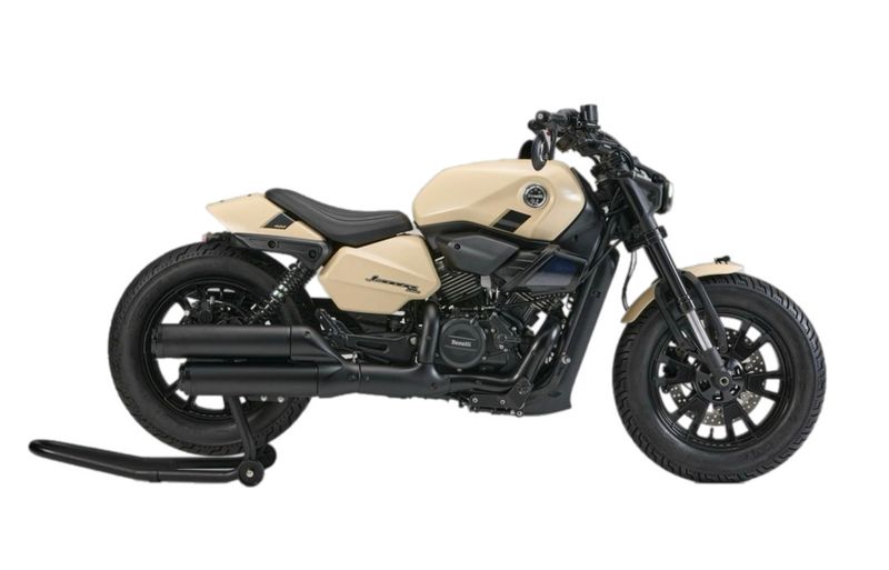 BENELLI LEONCINO BOBBER 400cc BENELLI LEONCINO BOBBER 400cc