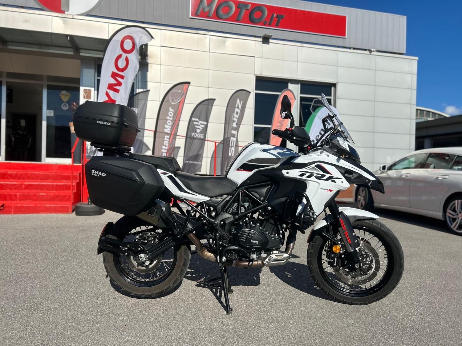 BENELLI TRK 502 X - PREZZO 4290 euro