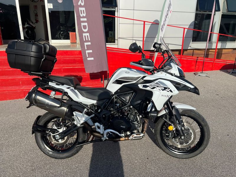 BENELLI TRK 502 X   - PREZZO 3000 euro