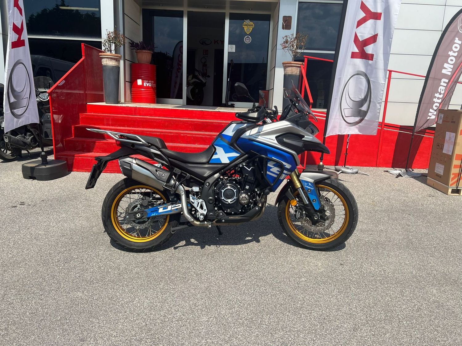 VOGE VALICO 525 dsx - 3800 euro VOGE VALICO 525 dsx - 3800 euro