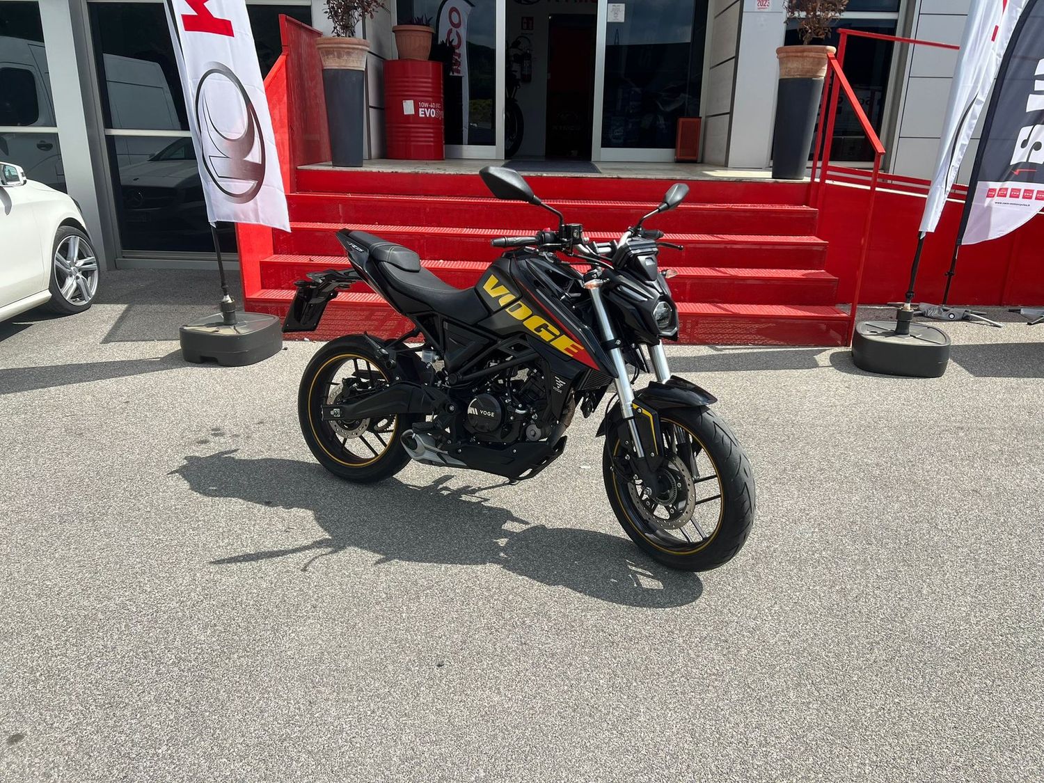 VOGE BRIVIDO 125cc - PREZZO 2000 euro VOGE BRIVIDO 125cc - PREZZO 2000 euro