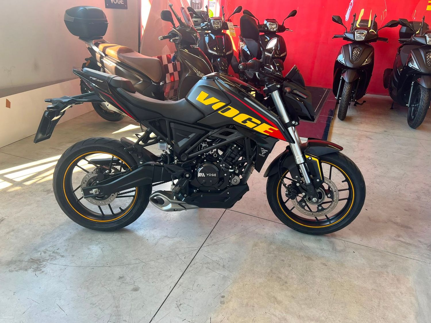 VOGE BRIVIDO 125cc - PREZZO 1800 euro VOGE BRIVIDO 125cc - PREZZO 1800 euro