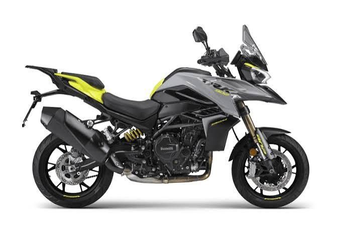 BENELLI TRK 902 Stradale BENELLI TRK 902 Stradale