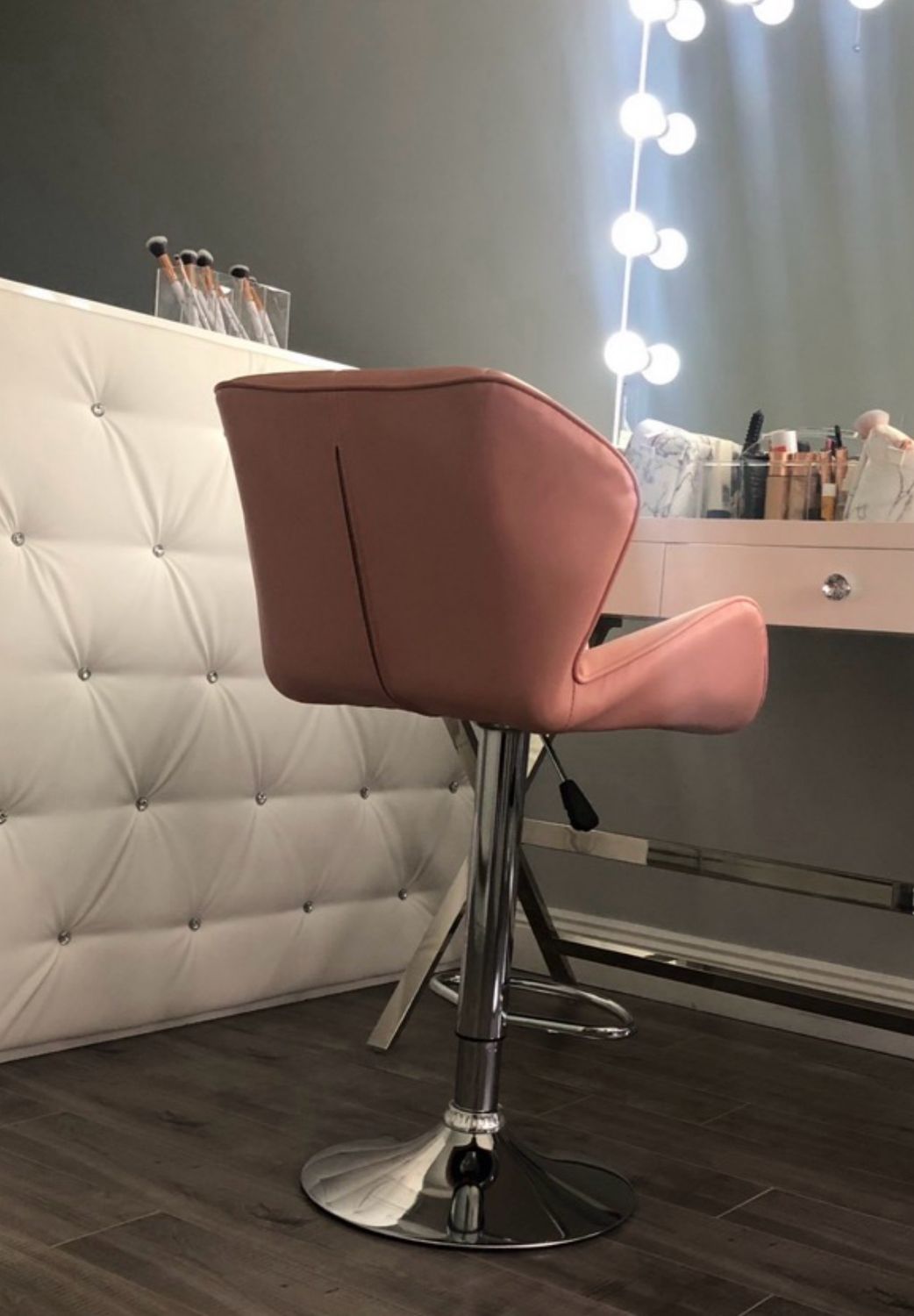 The Client Confidence Programme: Pro Makeup Artist Training