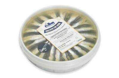 Fresh Anchovy Fillets in Oil