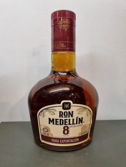 RHUM  | MEDELLIN 8 ANS COLOMBIE  40° 70 cl