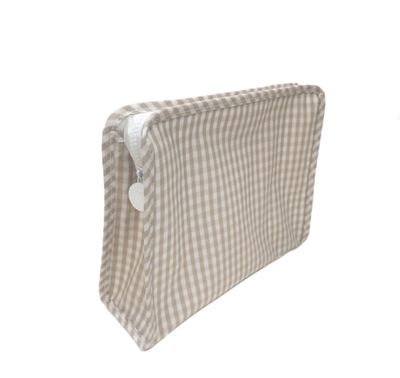 Gingham Roadie, Kakie