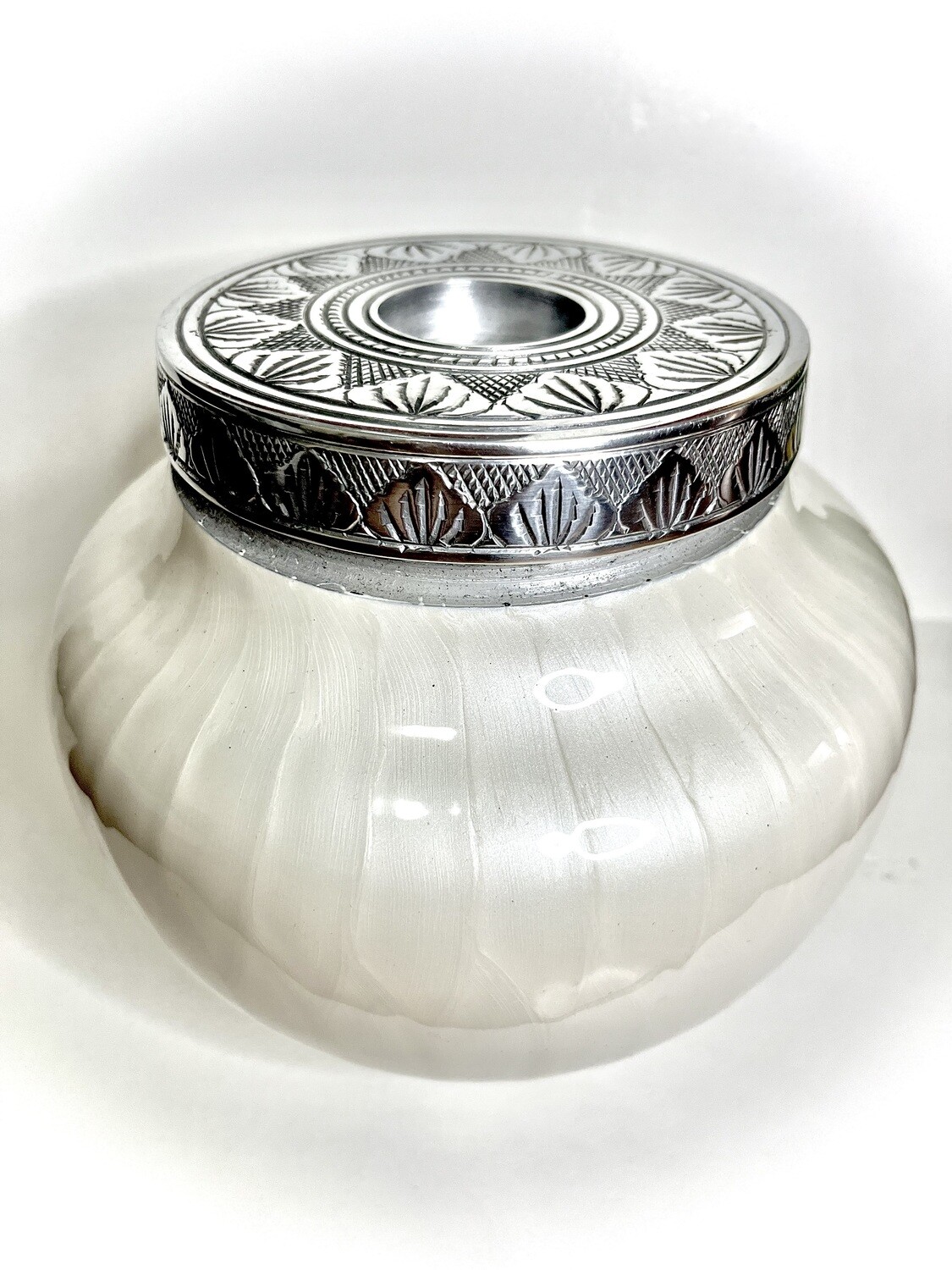 Aluminum Metal Urn Large Size H17.5cm x W20cm Oyster White Urn