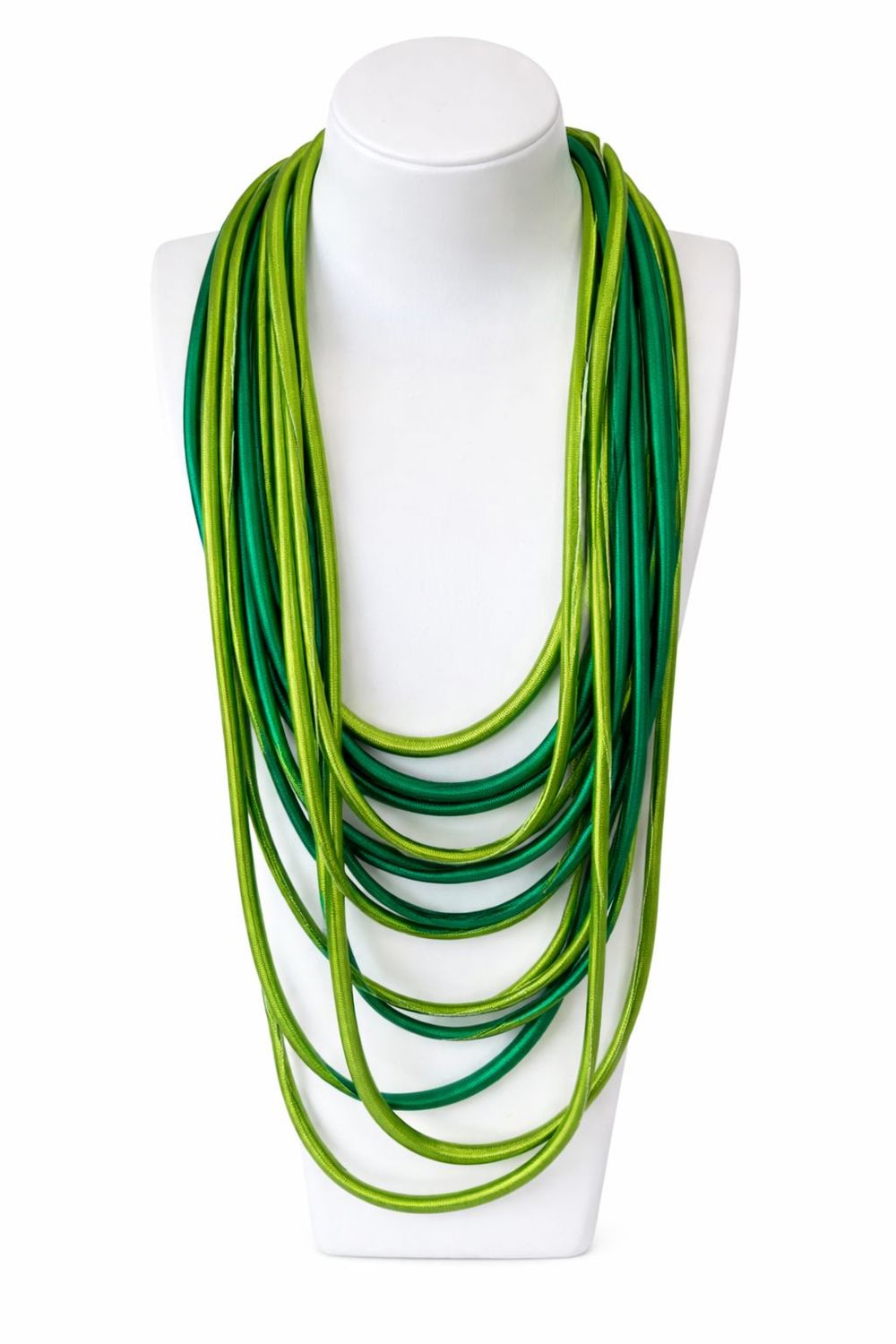 Collar Metalico Corto