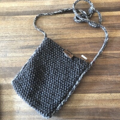 knitted purse 2035