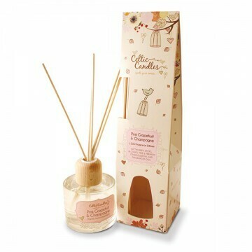 Celtic Candle Classic-Pink Champagne and Grapefruit-150ml