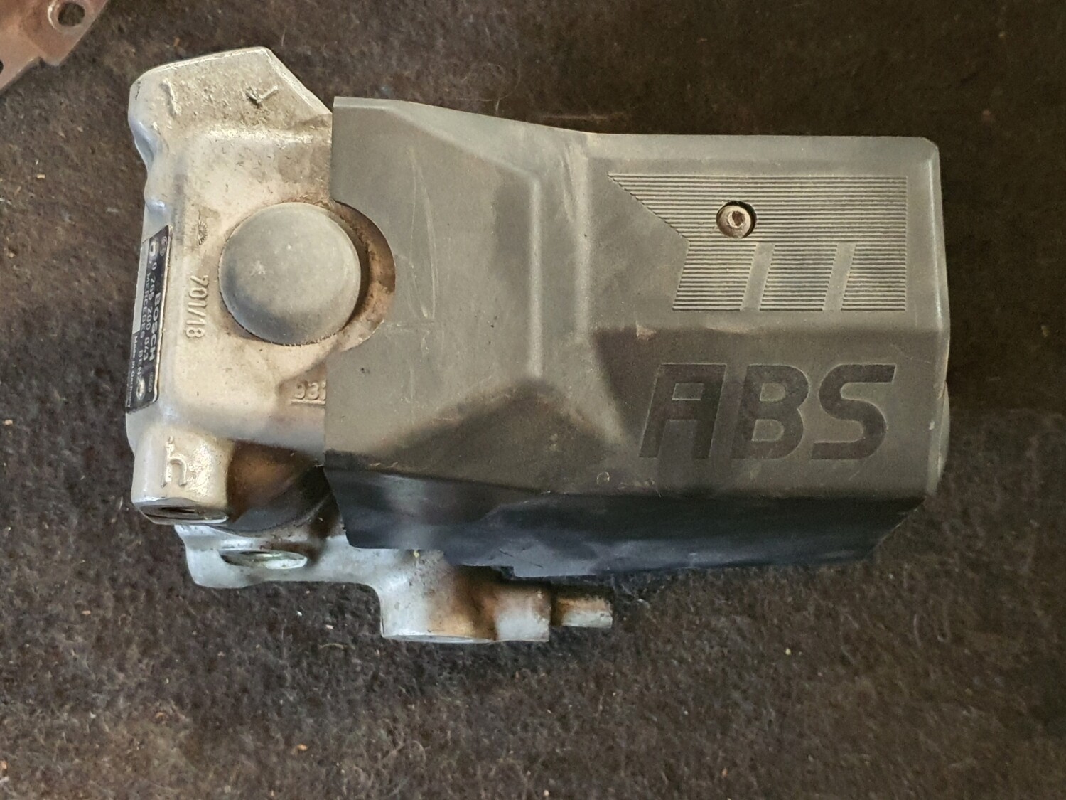 MercedesBenz ABS Pump (W124, W201, W126, W202)