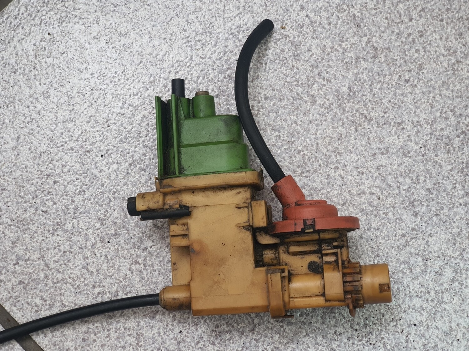 MercedesBenz Auto Transmission Kickdown Cable (W123, W124, W201)