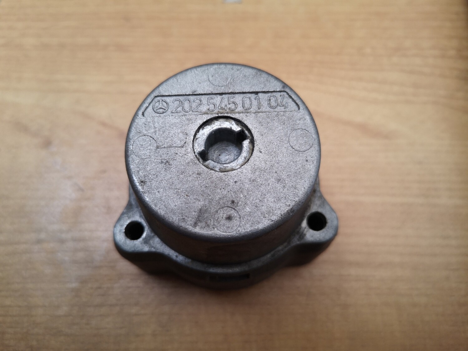 MercedesBenz Ignition Switch 2025450104 (R107, W123, W124, W126, W201