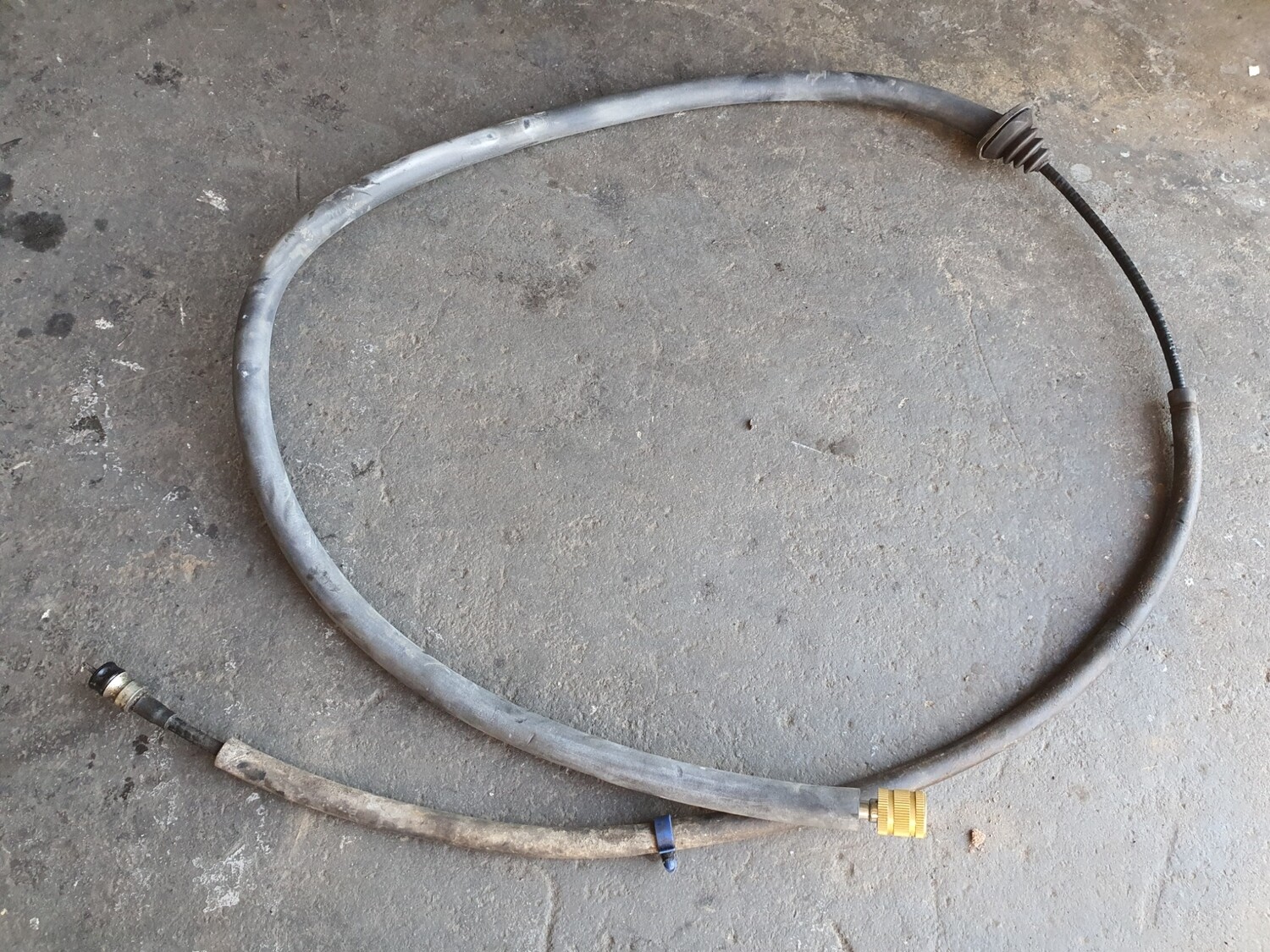 Mercedes-Benz Automatic Speedo Cable (W124)