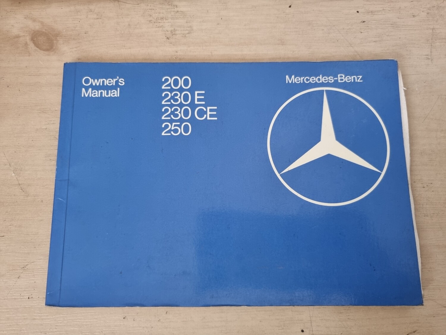 Mercedes-Benz Owner's Manual (W123)