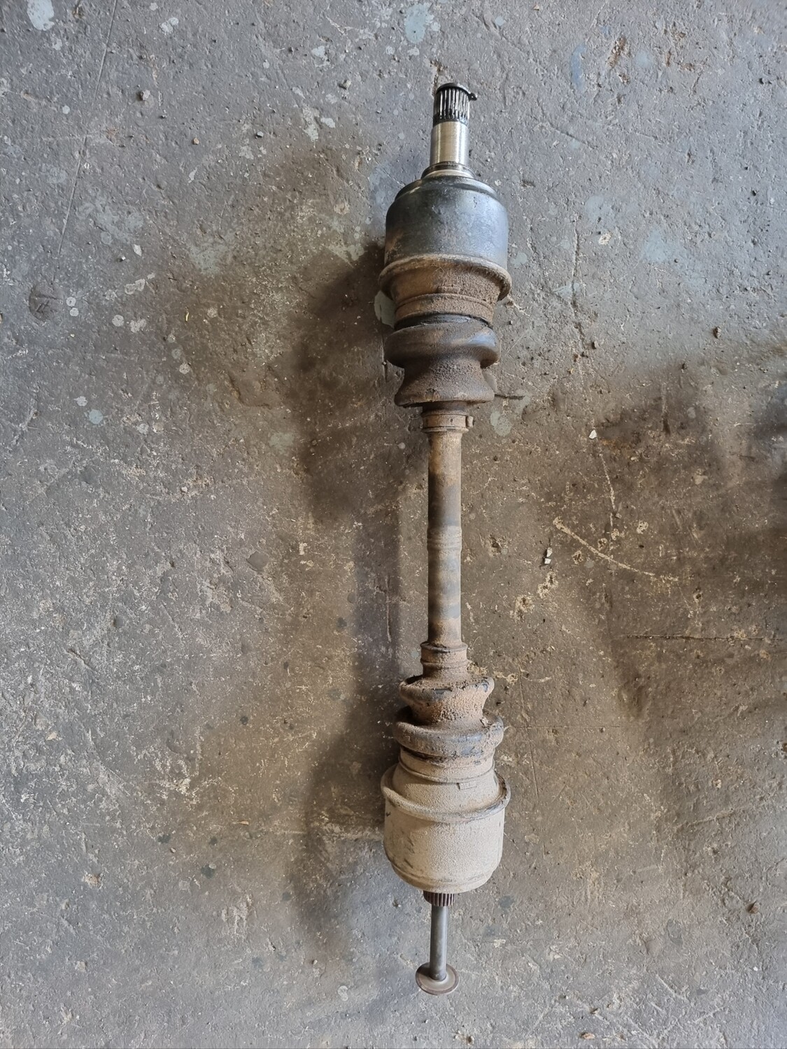 Mercedes-Benz Side Shaft (W116)