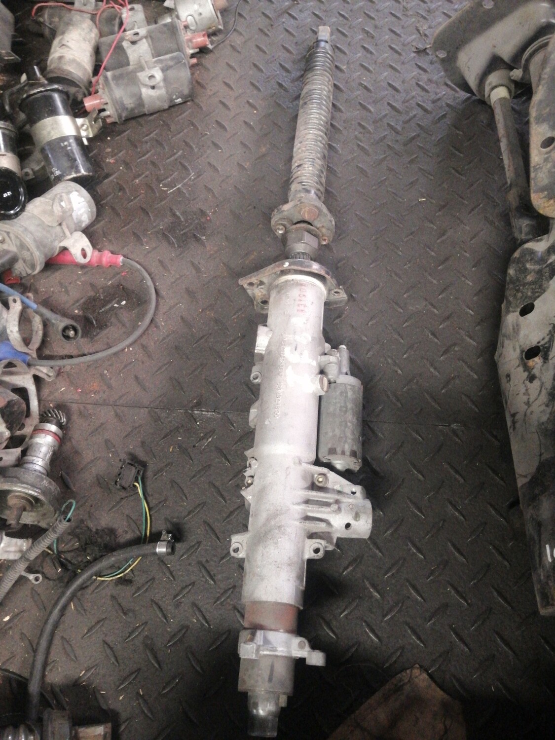 Mercedes Benz Steering Column (w126)